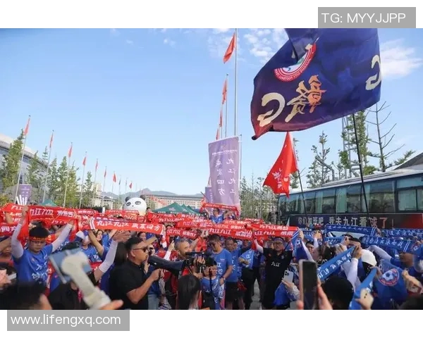 中国足球对抗拜仁慕尼黑的精彩对决与球迷热情讨论汇聚地