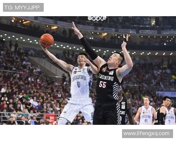 方硕的篮球之路：从青年才俊到职业赛场的奋斗与成长