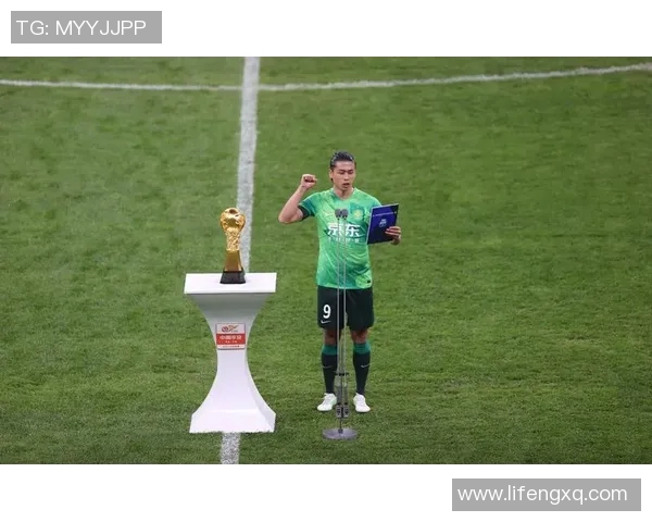 皇马迎战梅西亚期待强强对话球迷热情高涨助力球队争胜