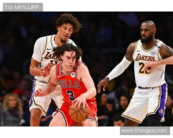 湖人对公牛比赛分析及双方近期状态与战术对比 湖人对公牛比赛分析及双方近期状态与战术对比