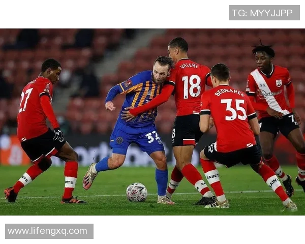 莱比锡红牛主场迎战门兴争夺德甲积分榜关键战役