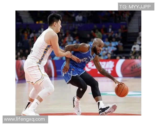 北京篮球队灵活应变的策略与挑战探讨